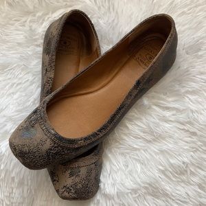 Lucky brand flats
